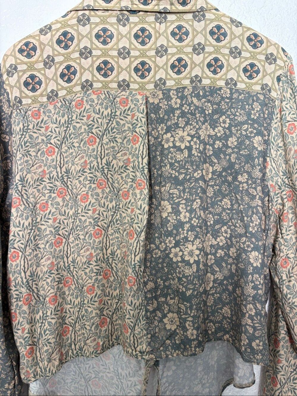 Natural Life Lola Mixed Floral Patchwork Tie Front Blouse Top Rayon Boho Size L - Picture 9 of 12